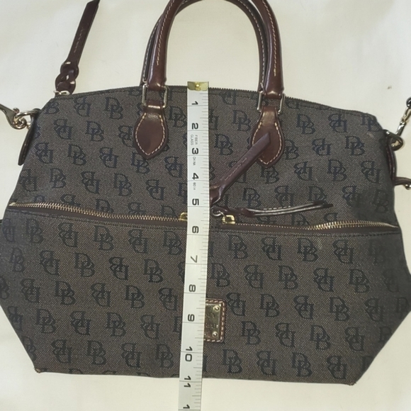 Handbag 🥳 - Picture 13 of 16